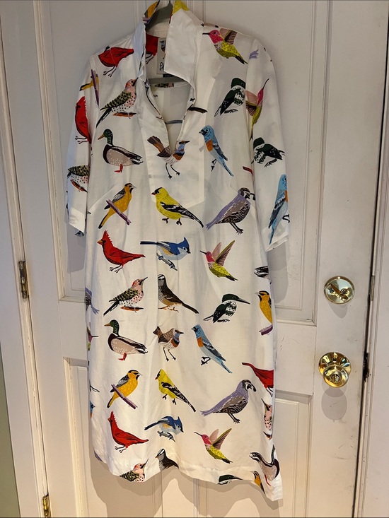 Lesley Evers Dresses & Skirts - White Midi Shirt Dress with Colorful Bird Print